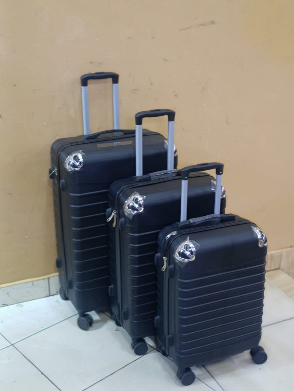 3 in 1 Luxurious Fibre Suitcase